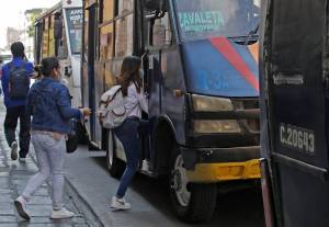 Reactivan revista vehicular a transporte público en Puebla