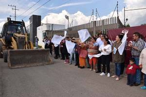 Lupita Daniel arranca obras de pavimentación y drenaje sanitario en San Lorenzo Almecatla y Cuautlancingo