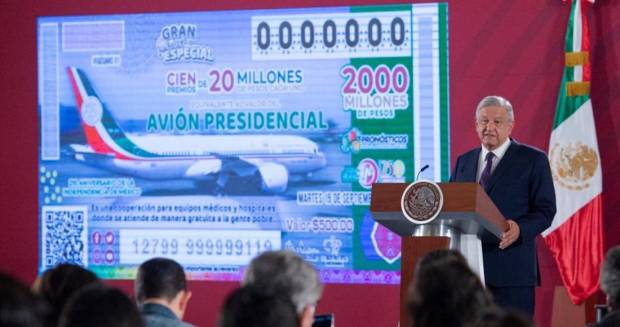 No hay rifa de avión, sigue en venta; sortean 100 premios de 20 mdp