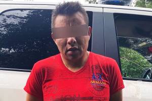 Sujeto roba una camioneta y es detenido en Huauchinango