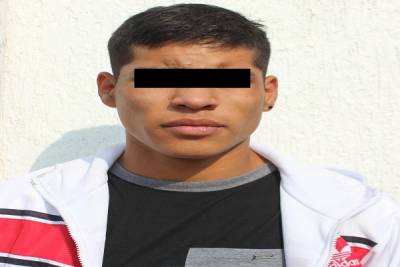 Capturaron a hombre y menor de edad con 100 kilos de marihuana en Puebla