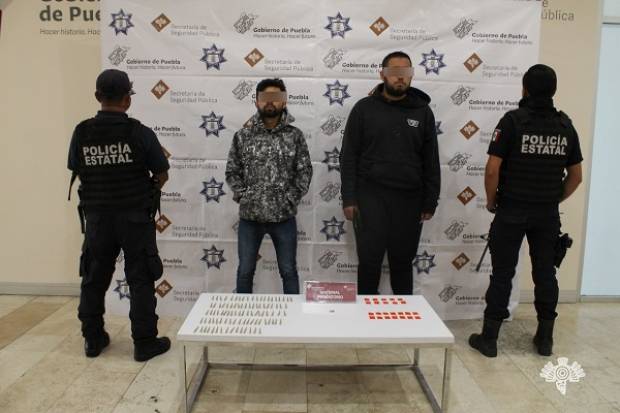 Policía Estatal aseguró a pareja con más de 130 dosis de droga en Puebla