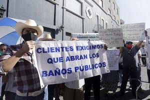 Baños públicos de Puebla en crisis; exigen reapertura tras 8 meses de cierre