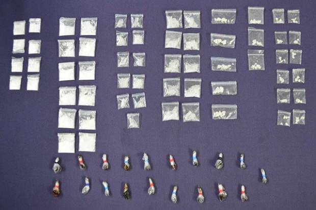 Sujeto con 80 dosis de droga es detenido por la SSC en Bosques de San Sebastián