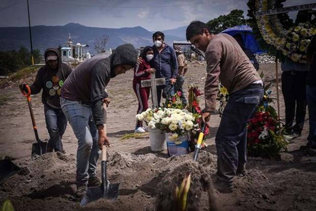 México rebasa las 198 mil muertes por COVID-19