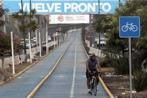 Policía Auxiliar de Puebla se dispara en plena ciclovía del Periférico