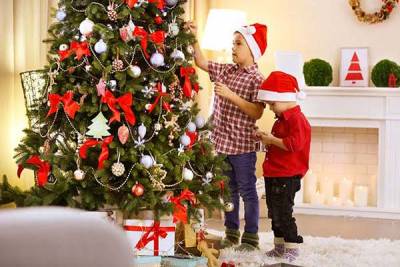 Cómo decorar tu árbol de Navidad paso a paso