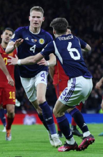 Escocia sorprende con victoria 2-0 sobre España