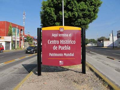 Centro Histórico de Puebla, por fin con señalética en óptimas condiciones