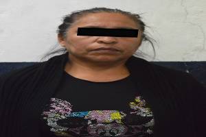Mujer es atrapada con droga cristal en el barrio de Analco