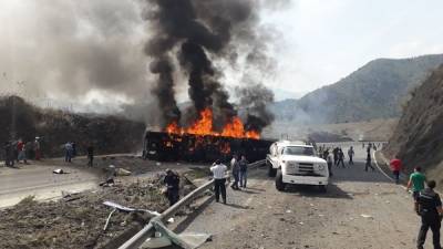 Lista de heridos en hospital de Veracruz tras volcadura de camión en la Puebla-Orizaba