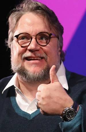 Guillermo del Toro contesta a niña poblana que lo saludó por Twitter