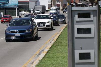 Suspenden análisis de instalación de fotomultas y parquímetros en la capital