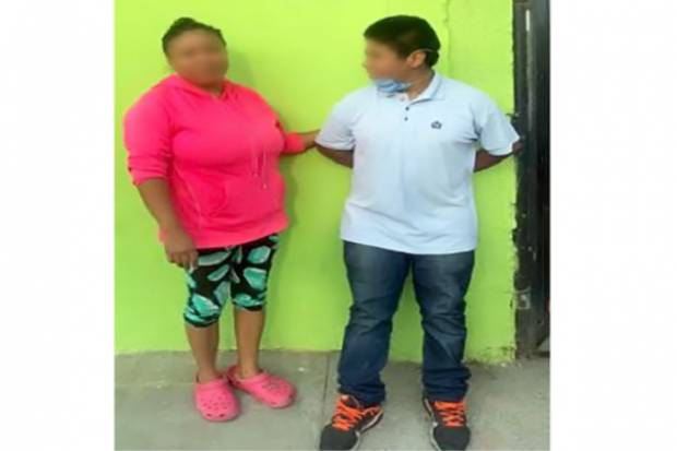 Fiscalía reúne a menor con su madre tras extraviarse en la CAPU