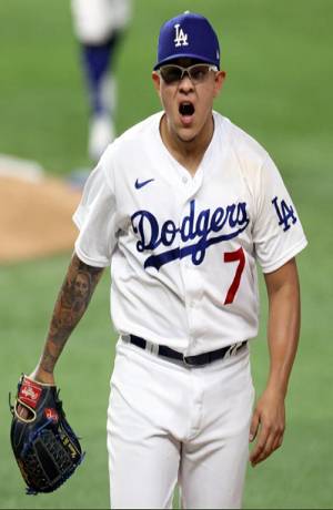 Julio Urías, pitcher mexicano, pone a los Dodgers en la Serie Mundial