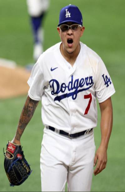 Julio Urías, pitcher mexicano, pone a los Dodgers en la Serie Mundial