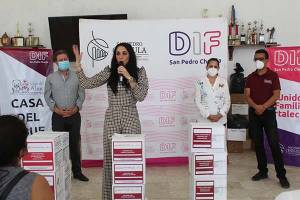 DIF de San Pedro Cholula entrega apoyos alimentarios de programas estatales