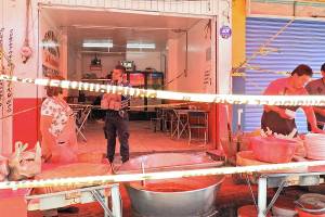 Atacan a balazos a dueño de taquería en La Acocota