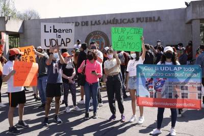 Nuevo patronato de la UDLAP acude a Casa de Justicia para exigir reapertura del campus