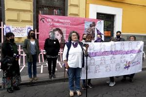 FOTOS: Madres y familiares de víctimas de feminicidios marchan en Puebla