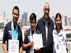 Pacheco Pulido premió a triunfadores de Juegos Olímpicos Especiales y Karate Do