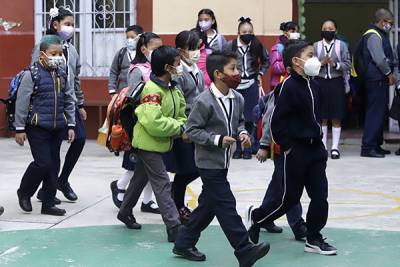 Tras regreso a clases dan positivo 59 menores a COVID-19 en Puebla: SSA