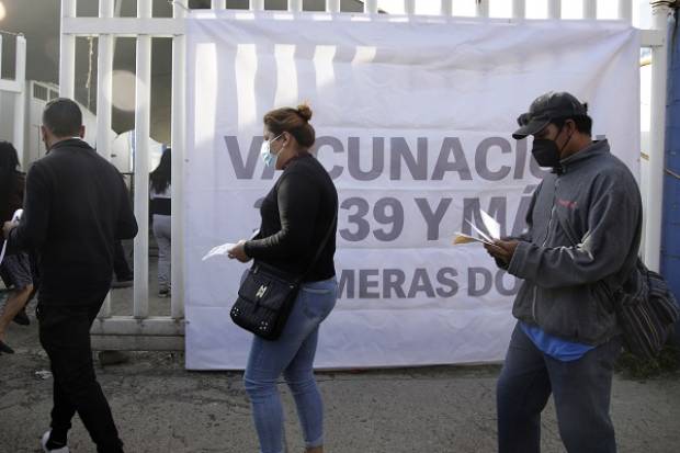 Puebla cierra la semana con 436 contagios y nueve decesos más por COVID-19