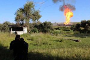 Seis heridos dejó incendio en toma clandestina de gas LP en Cuautlancingo