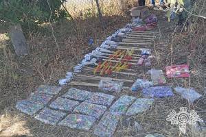 Decomisan pirotecnia y cartuchos útiles en operativo policial en Tlapanalá
