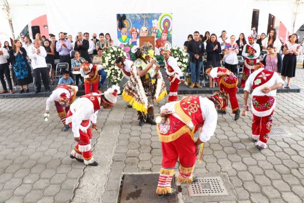 Rinden homenaje a la voladora Rita Torres, quien murió en ritual