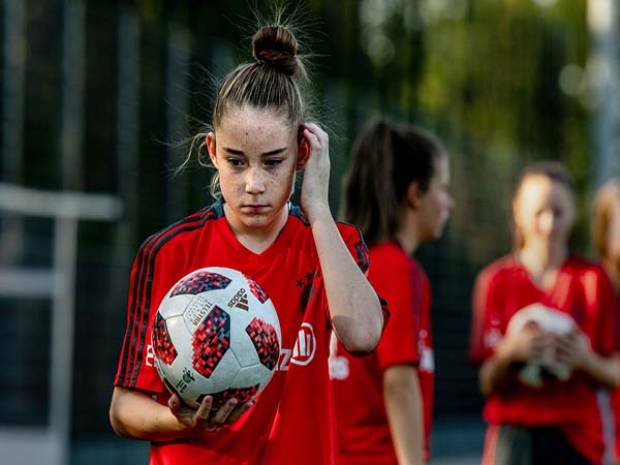 La increíble historia de Olivia Moultrie, futbolista profesional