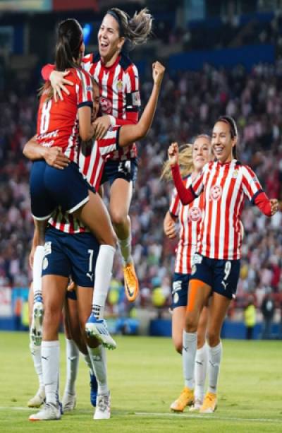 Chivas son las campeonas del futbol mexicano femenil