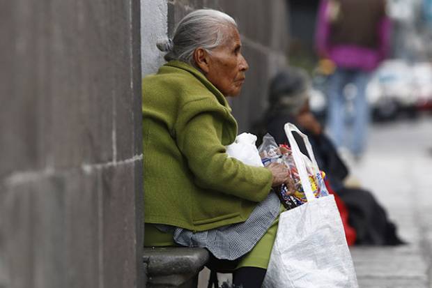 En Puebla seis de cada 10 adultos mayores viven en pobreza
