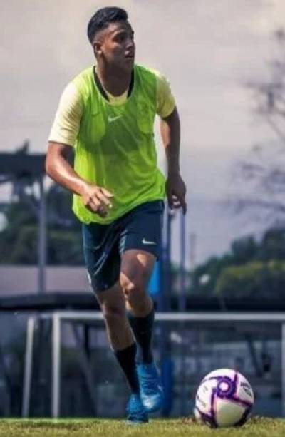 Mozumbito, futbolista poblano, debutó con el América