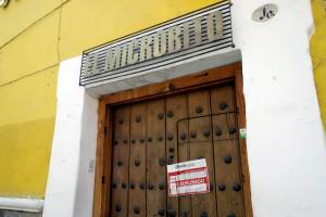 Bares, centros nocturnos, cines y salones de fiestas seguirán cerrados en Puebla
