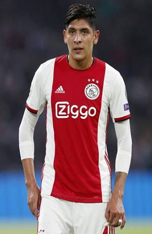 Edson Álvarez mostró jersey de visitante del Ajax