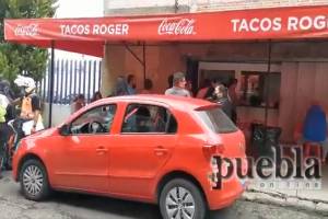 VIDEO: Roban 200 mil pesos a cuentahabiente cuando comía tacos en Puebla