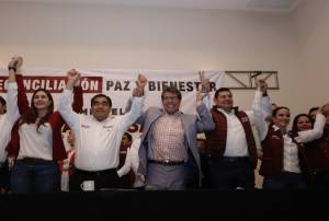 26 senadores encabezados por Monreal manifiestan su apoyo a Barbosa