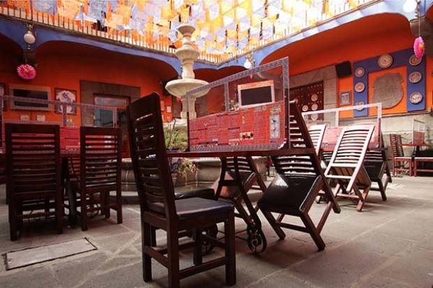 Restaurantes sin terraza podrían colocar mesas en vía pública