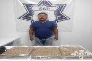 SSP aseguró a vendedor de drogas en Izúcar de Matamoros