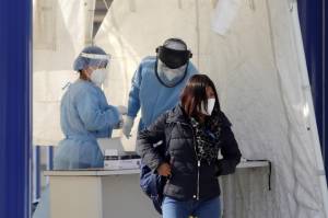 Con 876 casos, se rompe récord de contagios diarios de COVID en Puebla