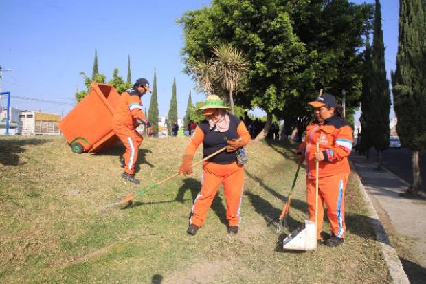 Realiza Ayuntamiento de Puebla jornada 46 de limpieza integral de vialidades
