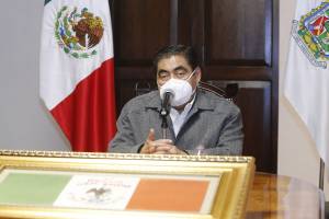 Gobierno estatal mantiene entrega de despensas por COVID en Puebla