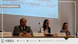 Congreso de Puebla alarga discusión sobre despenalización del aborto