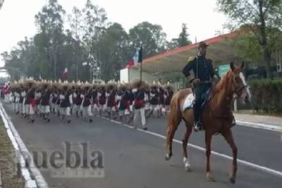 VIDEO: Elementos de la XXV Zona Militar ensayan para el Desfile del 5 de Mayo