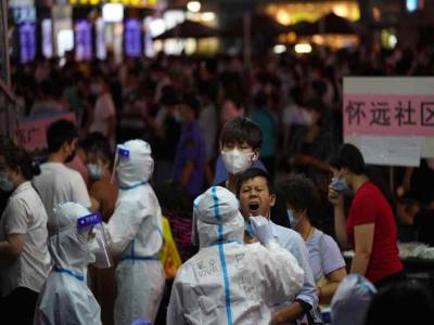 Por COVID, China cancela bodas y cientos de vuelos