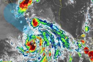 Huracán Enrique se intensificará frente a costas de Jalisco