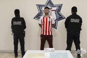 SSP detiene a sujeto que recibía droga desde Jalisco para venderla en Puebla