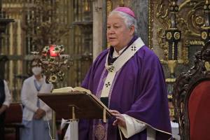 Desde la familia se contribuye a cambiar el panorama social, señala arzobispo