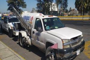 Guardia Nacional decomisa pipas con más de 6 mil litros de huachigas en Puebla